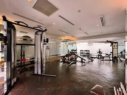 Executive Sunset View In Makati - Private 4* Manila